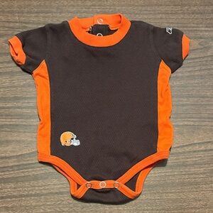 NFL X Reebok Cleveland Browns Size 6/9 Month Infant Bodysuit Onesie